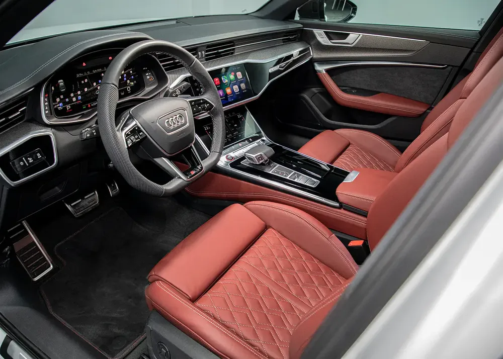 Quattro Sedan • Audi Warranty & Service • GCC • Ultra Low KM - Image 10