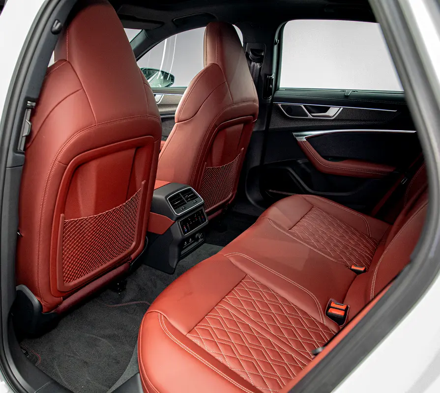 Quattro Sedan • Audi Warranty & Service • GCC • Ultra Low KM - Image 14