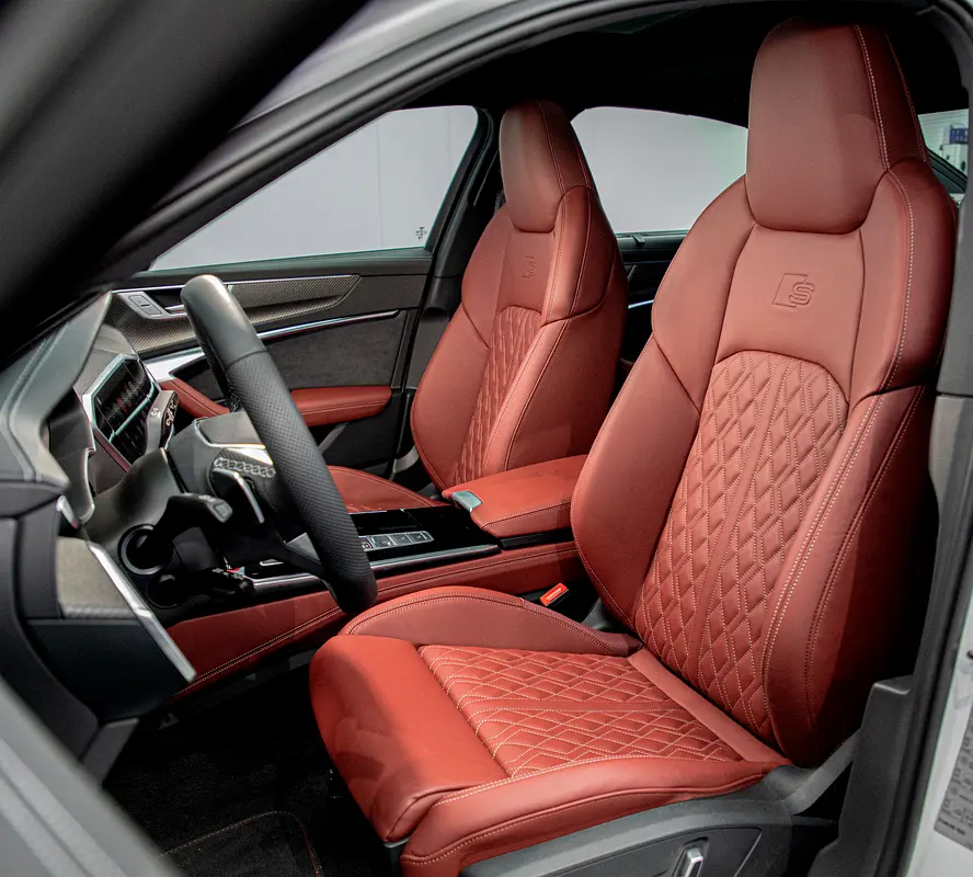 Quattro Sedan • Audi Warranty & Service • GCC • Ultra Low KM - Image 9