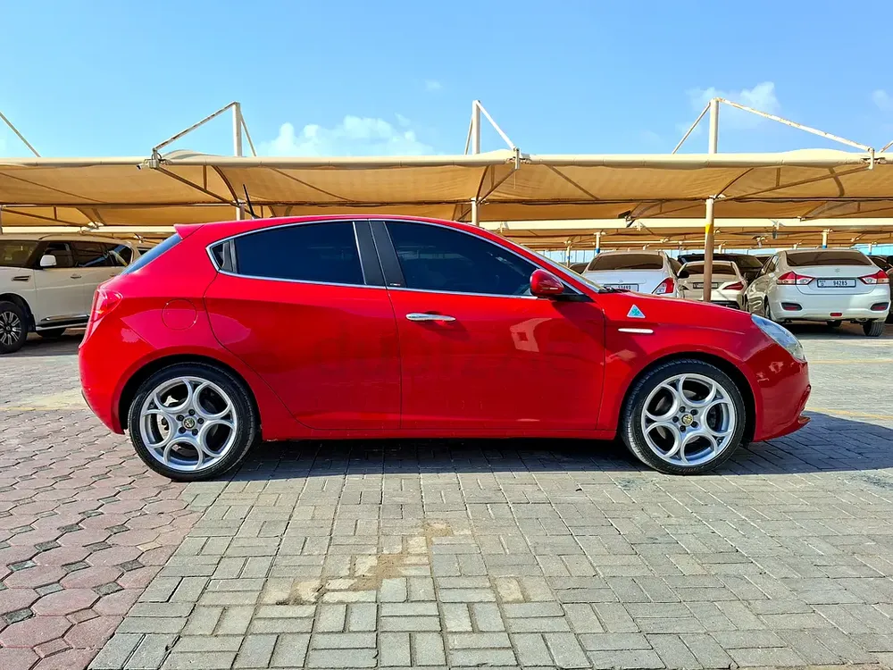 Inspected Car | 2015 Alfa Romeo GIULIETTA Standard | GCC Specs | Ref#406609 - Image 4