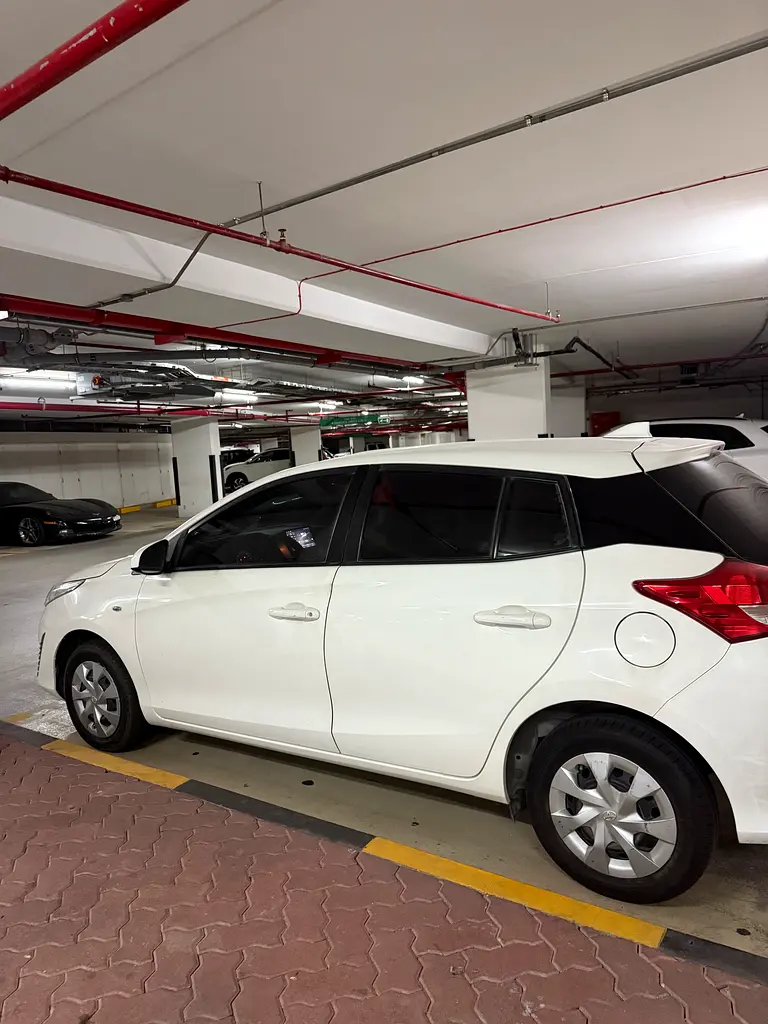 Toyota Yaris E 2019 | GCC Specs - Image 6