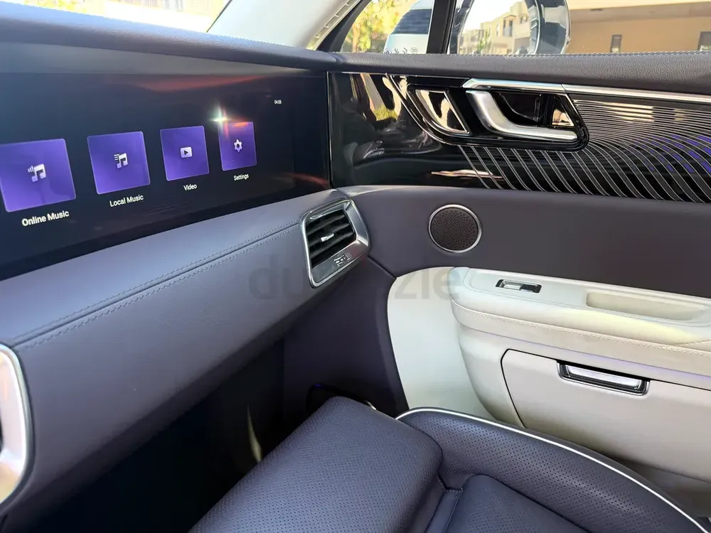 2023 Hongqi E-HS9 EV | GCC Specs | Luxury Electric SUV - Image 5