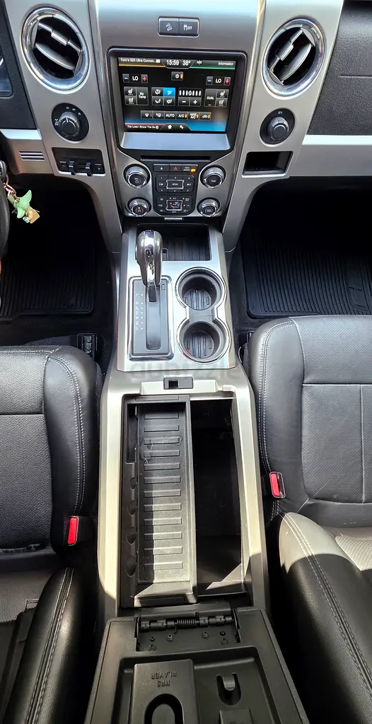 Ford F150 FX4 High Rider Edition, Fully Loaded, Low Mileage,Service History,Excellent Condition, GCC - Image 19