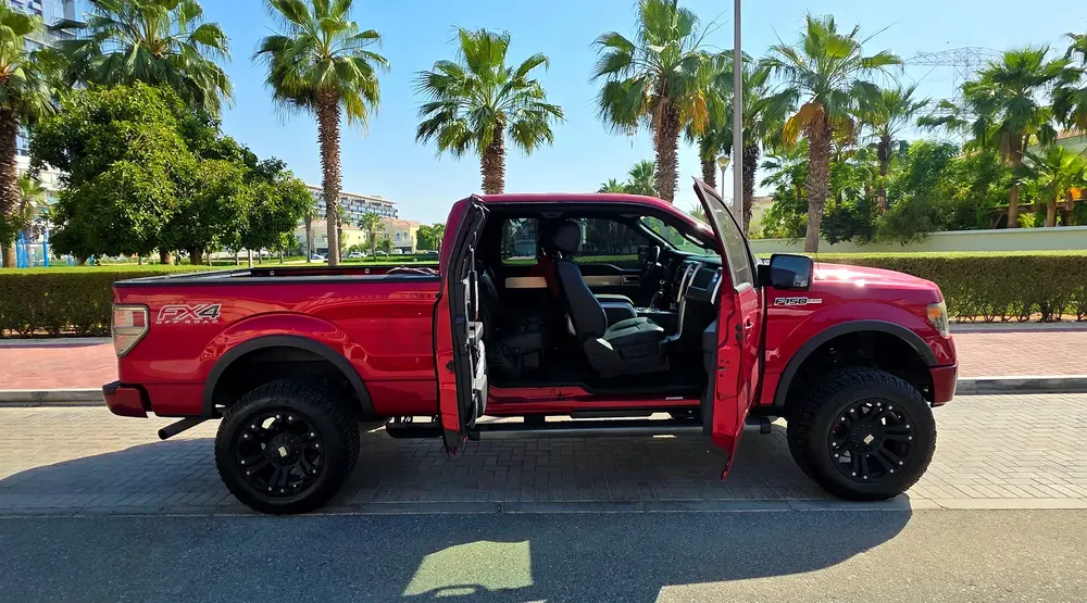 Ford F150 FX4 High Rider Edition, Fully Loaded, Low Mileage,Service History,Excellent Condition, GCC - Image 4