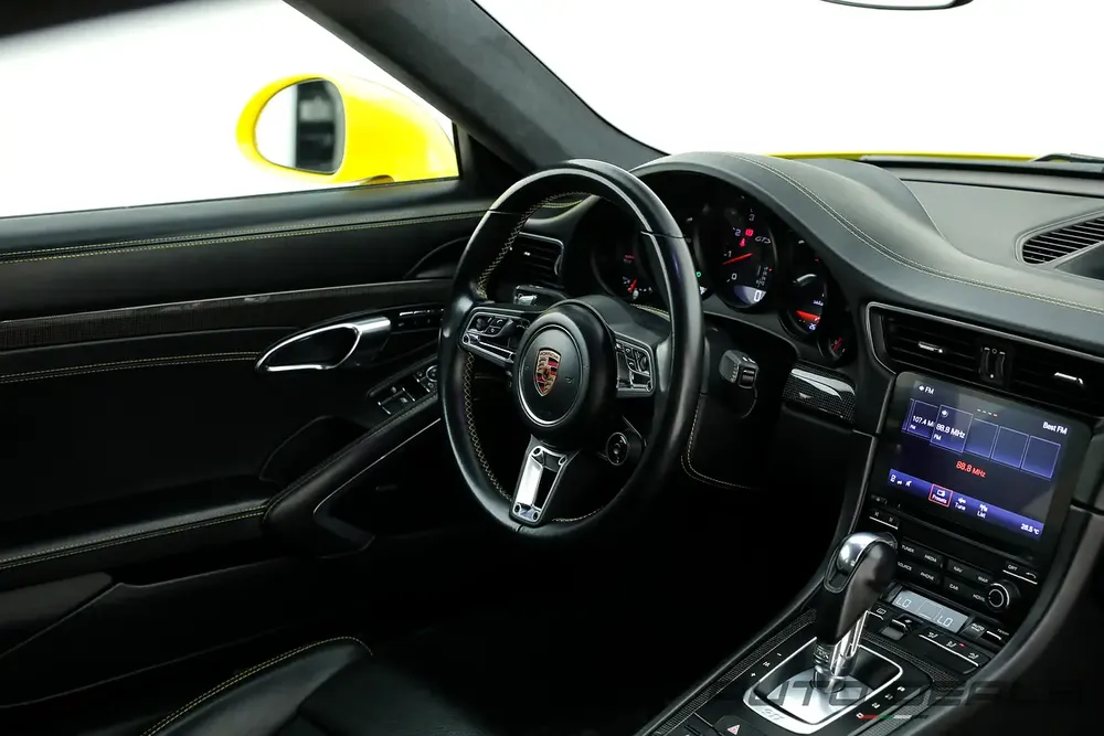 2018 Porsche 911 Carrera GTS Coupe | GCC Specs | Well Maintained | Clean Interior & Exterior - Image 15