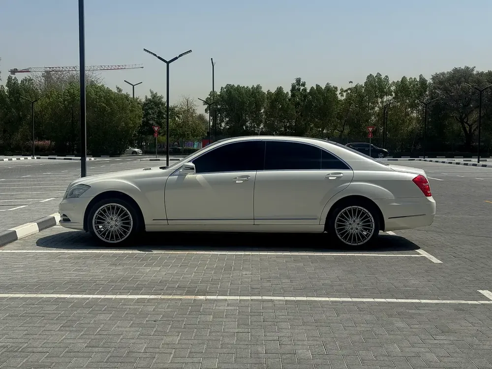 Mercedes-Benz S-Class S 300 | 2012 | GCC specs - Image 9