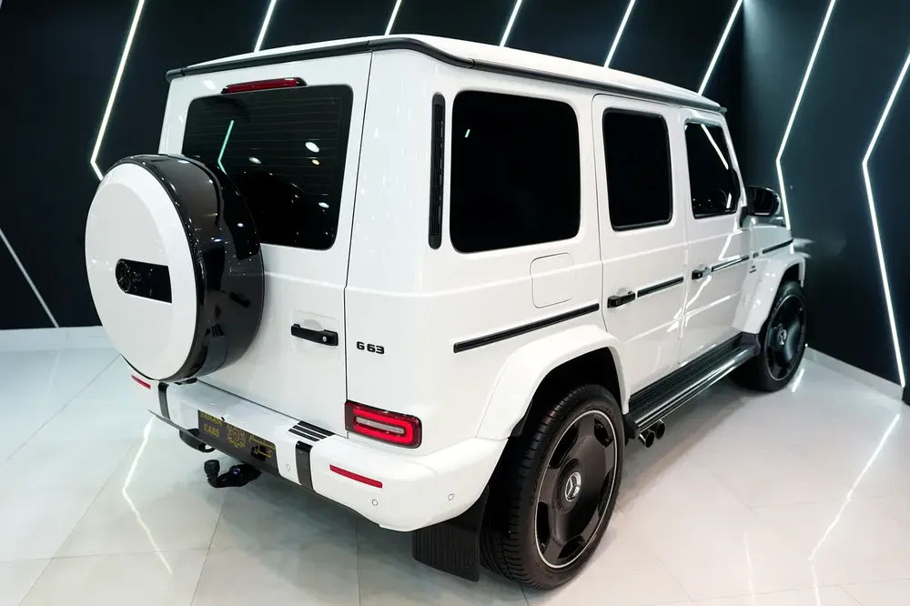Night Package, Carbon Fiber Interior, Two-Tone Leather!! - Image 15