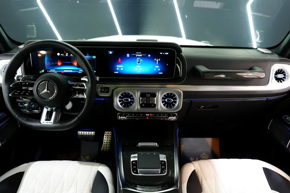 Night Package, Carbon Fiber Interior, Two-Tone Leather!! - Image 6