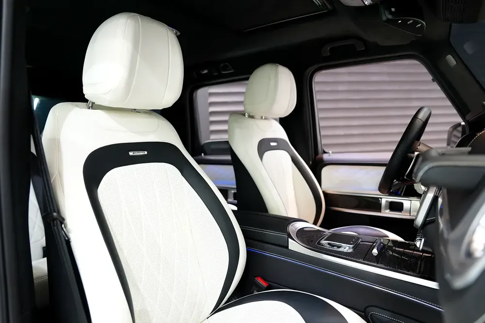 Night Package, Carbon Fiber Interior, Two-Tone Leather!! - Image 8