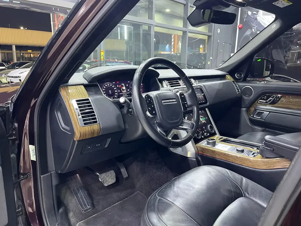 RANGE ROVER VOGUE HSE 2019 GCC SPECS FULL SERVICE HISTORY AL TAYER - Image 10