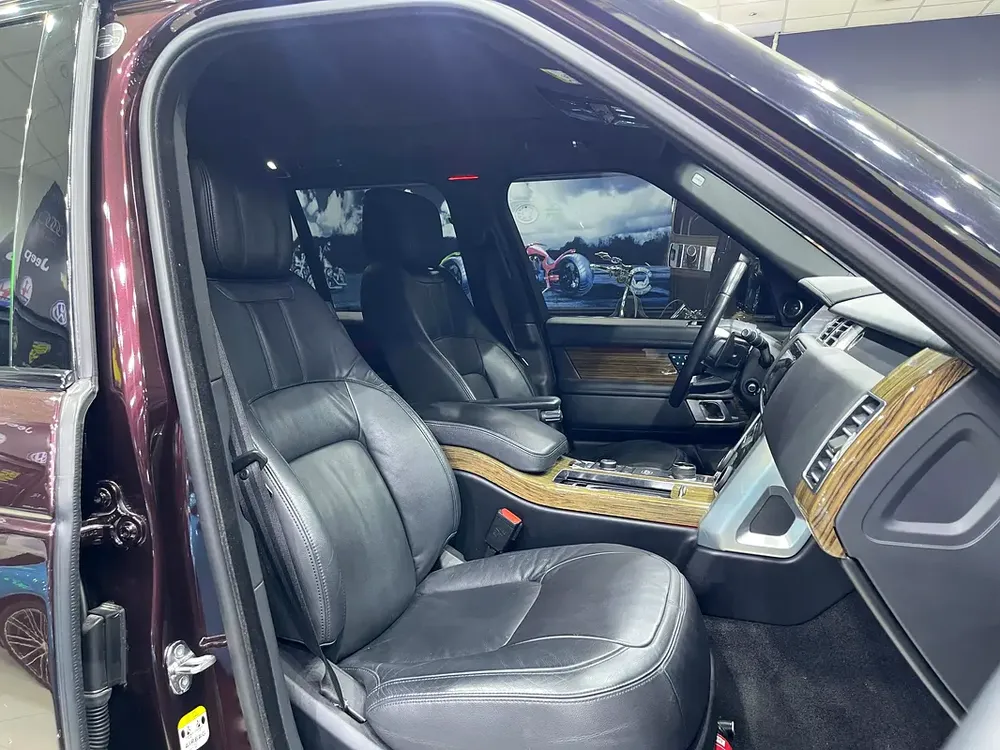 RANGE ROVER VOGUE HSE 2019 GCC SPECS FULL SERVICE HISTORY AL TAYER - Image 15