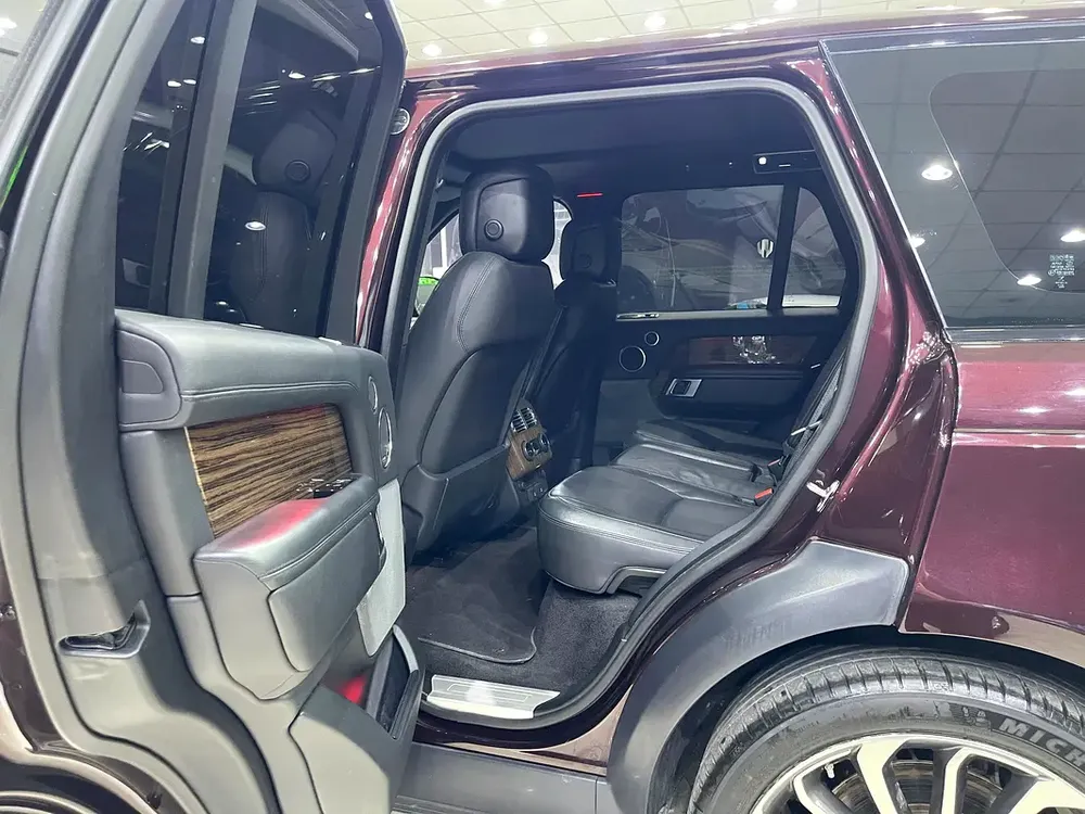 RANGE ROVER VOGUE HSE 2019 GCC SPECS FULL SERVICE HISTORY AL TAYER - Image 19
