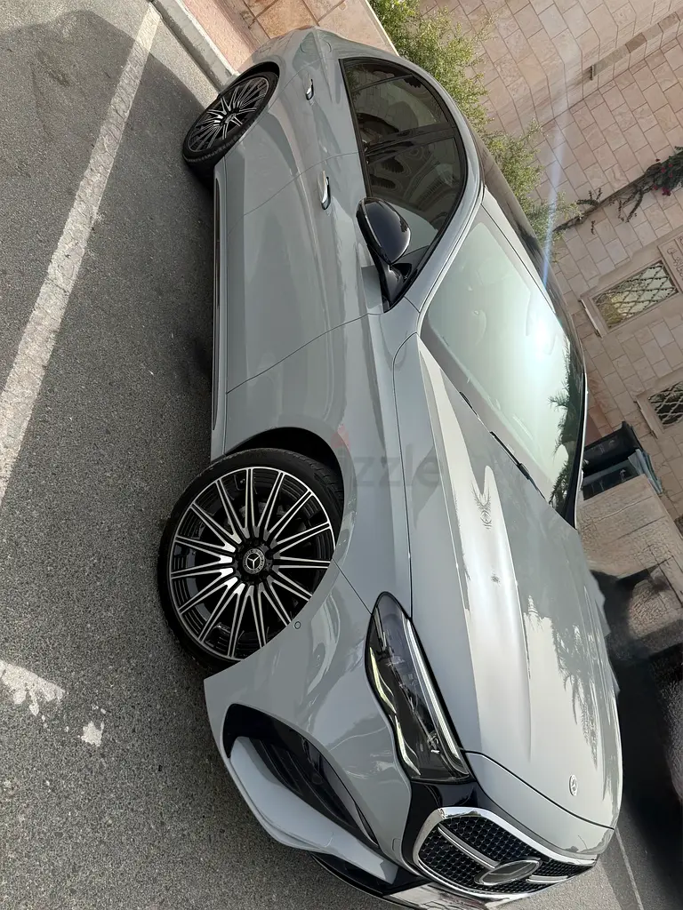 2024 Mercedes-Benz E-Class E 300 - GCC Specs - Brand New - Image 4
