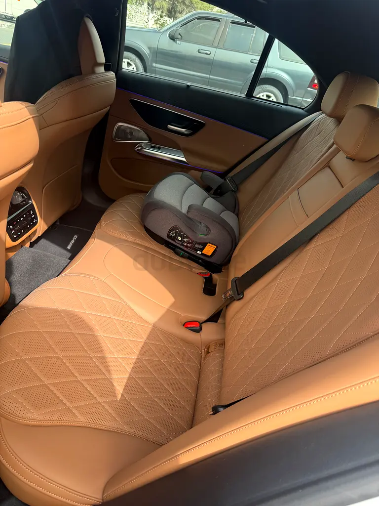 2024 Mercedes-Benz E-Class E 300 - GCC Specs - Brand New - Image 8
