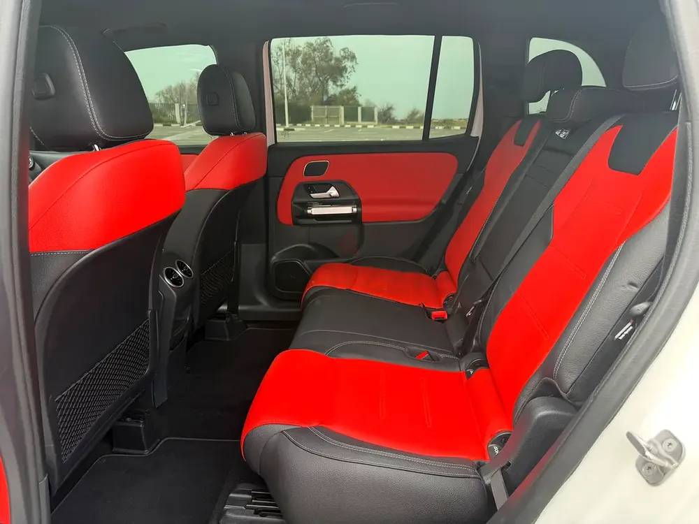 Mercedes-Benz GLB 35 AMG 2025 | 9,479 km | Clean  Low Mileage | USA Specs - Image 13