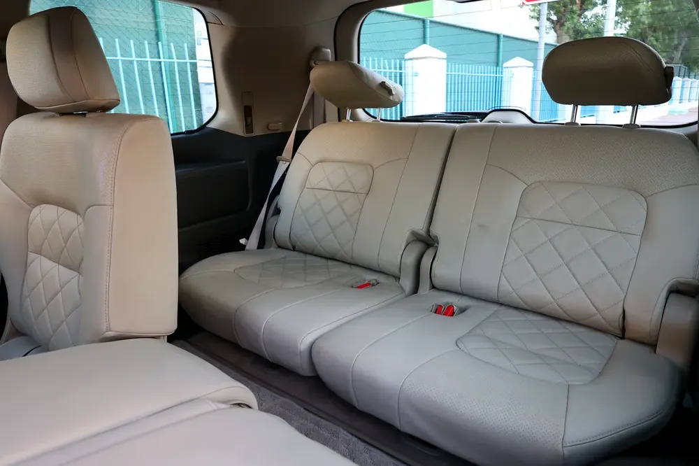 Toyota Land Cruiser VXR 2011 -153000KM- GCC Specs - Well Maintained - Image 20