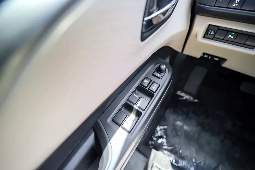 Suzuki Dzire | 2026 GLX 1.2-litre | 4-cylinder petrol engine | 5 Speed AT | 9 Touchscreen - Image 16