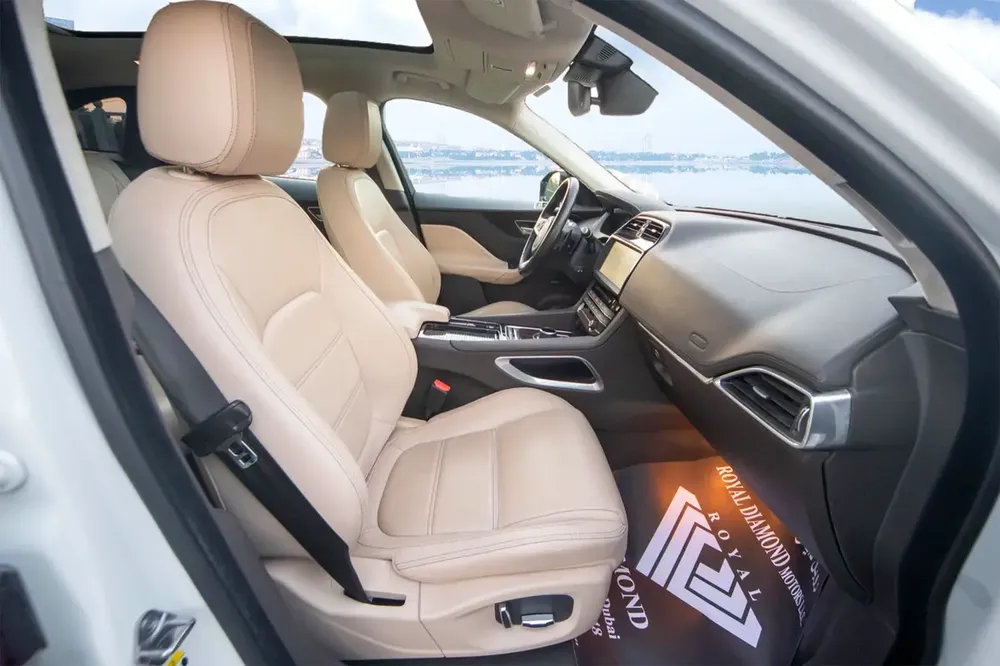 Jaguar F Pace Prestige GCC 2020 Free Accident Under Warranty Bank installment available - Image 13