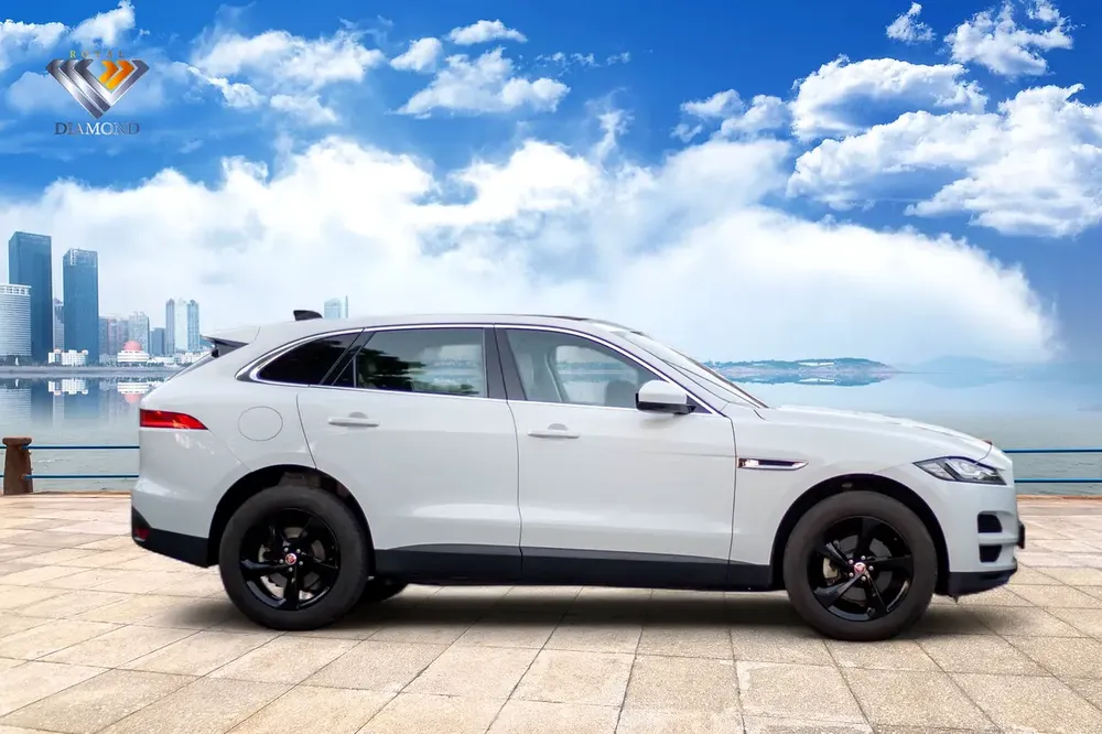 Jaguar F Pace Prestige GCC 2020 Free Accident Under Warranty Bank installment available - Image 7