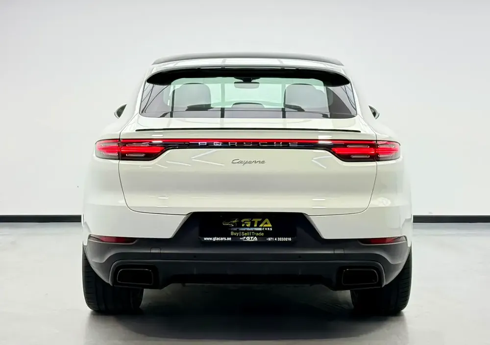 2023 Porsche Cayenne Coupe, Warranty, Full Porsche Service History, Excellent Condition, GCC - Image 5