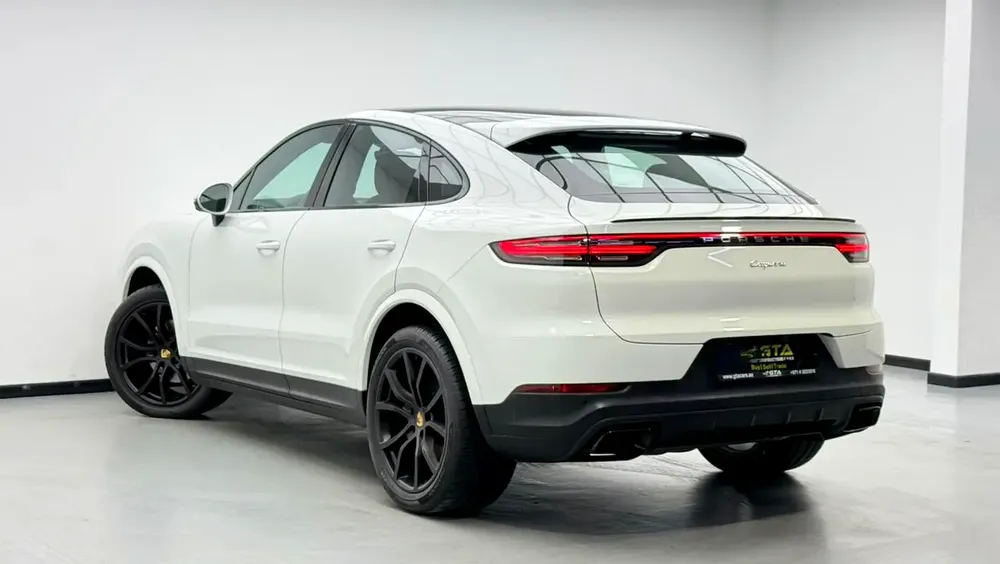 2023 Porsche Cayenne Coupe, Warranty, Full Porsche Service History, Excellent Condition, GCC - Image 6