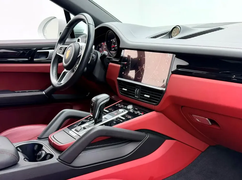 2023 Porsche Cayenne Coupe, Warranty, Full Porsche Service History, Excellent Condition, GCC - Image 7