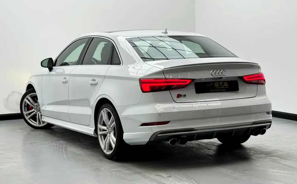 2018 Audi S3 Quattro, Full Audi Service History, Excellent Condition, GCC - Image 4