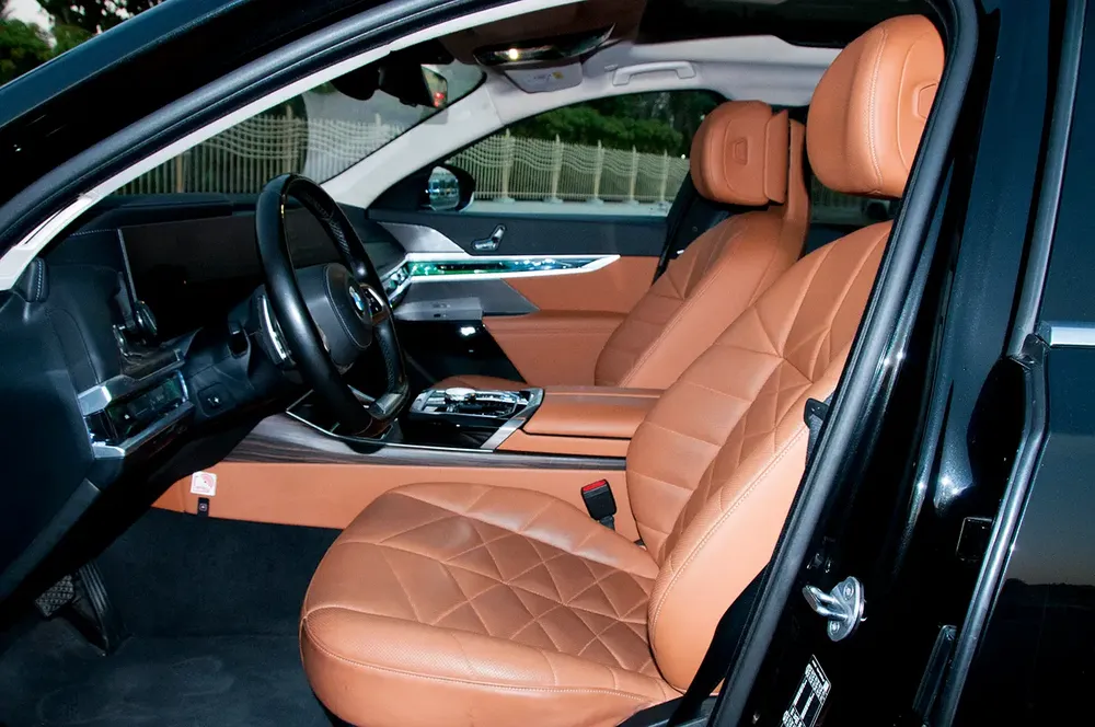 BMW 735i Exclusive | GCC | 2025 Model | AGMC Warranty Nov-2027 | FDSH - Image 9