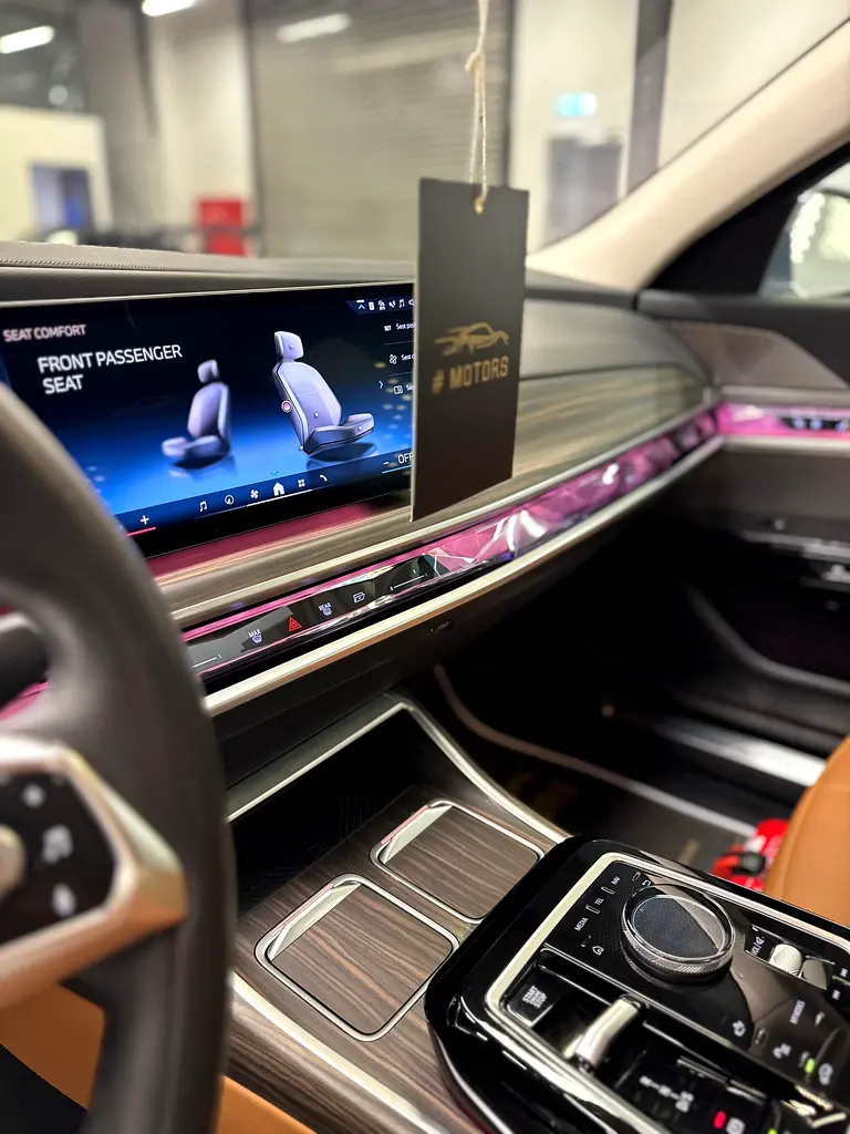 BMW 735i - Image 13
