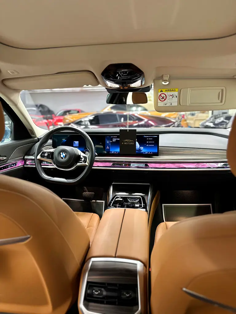 BMW 735i - Image 7