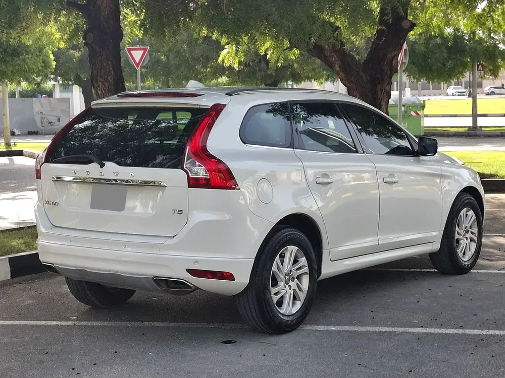 GCC VOLVO XC60 2014 V4 2.0L LOW,MILEAGE - Image 4