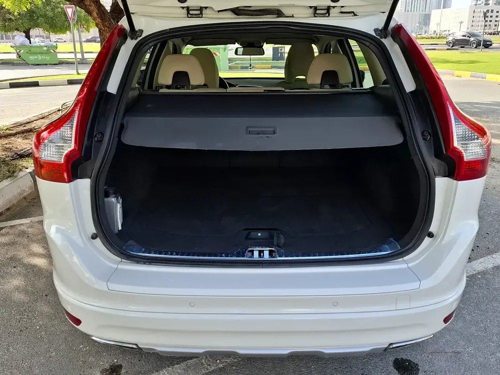 GCC VOLVO XC60 2014 V4 2.0L LOW,MILEAGE - Image 8