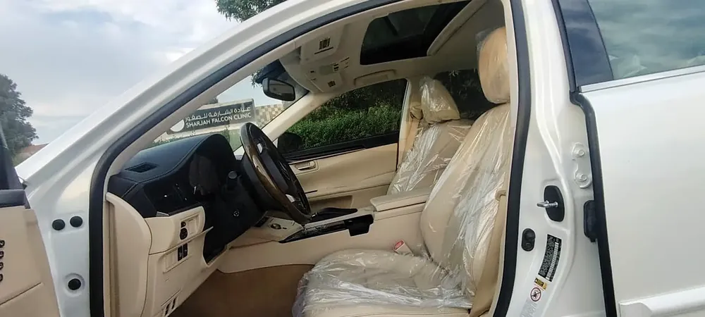 Lexus ES 350 - Image 15