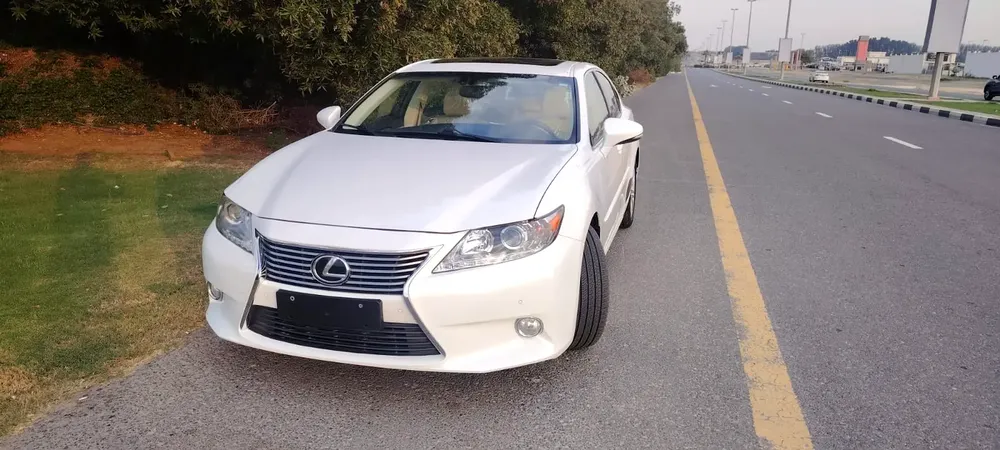 Lexus ES 350 - Image 5