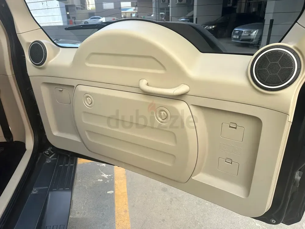 Mitsubishi Pajero GLS Top 5 Door, 2015, GCC Specs - Well Maintained! - Image 11