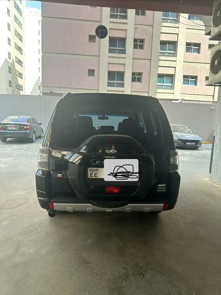 Mitsubishi Pajero GLS Top 5 Door, 2015, GCC Specs - Well Maintained! - Image 5