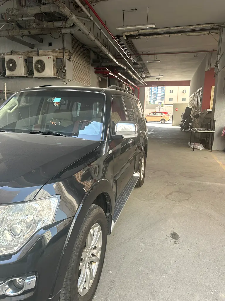 Mitsubishi Pajero GLS Top 5 Door, 2015, GCC Specs - Well Maintained! - Image 6
