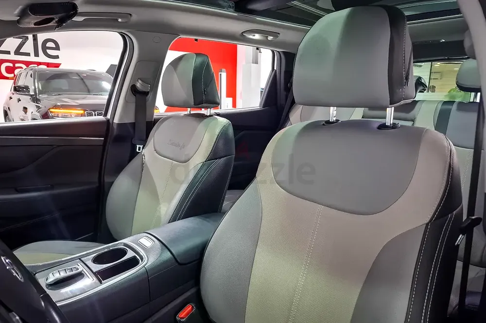 AED 1140/month | 2023 Hyundai Santa Fe  | GCC Specs | Ref#458258 - Image 11