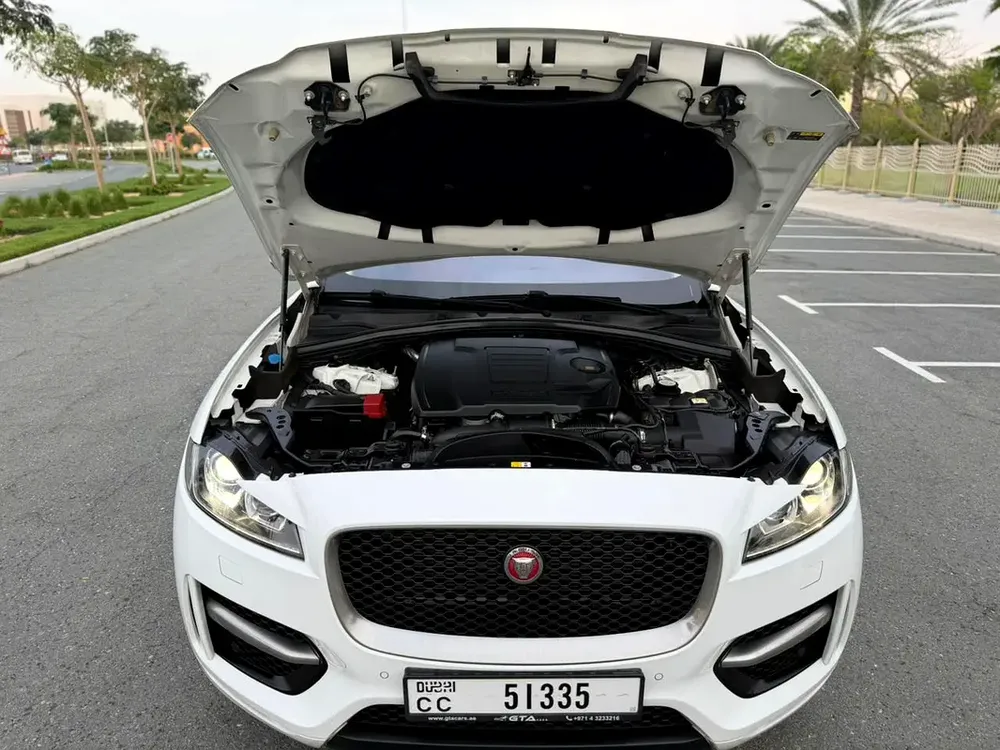 Jaguar F-Pace R-Dynamic 2018 GCC Specs - Image 12
