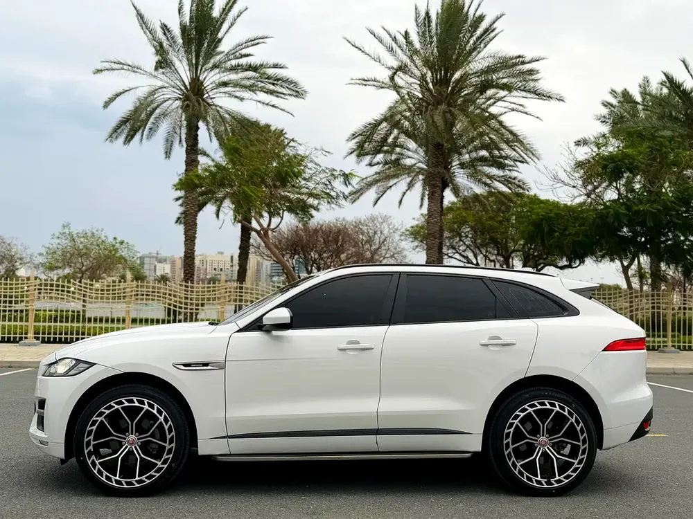 Jaguar F-Pace R-Dynamic 2018 GCC Specs - Image 6