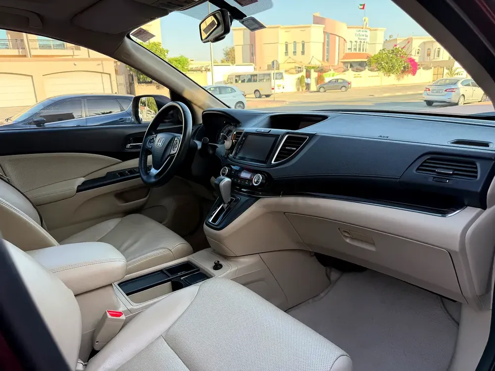 Full Service Agency // Honda CR-V EX-L 2015 GCC Specs - Excellent Condition - Image 11