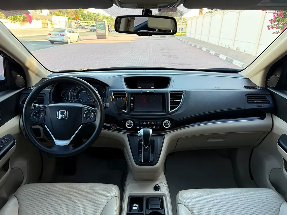Full Service Agency // Honda CR-V EX-L 2015 GCC Specs - Excellent Condition - Image 12