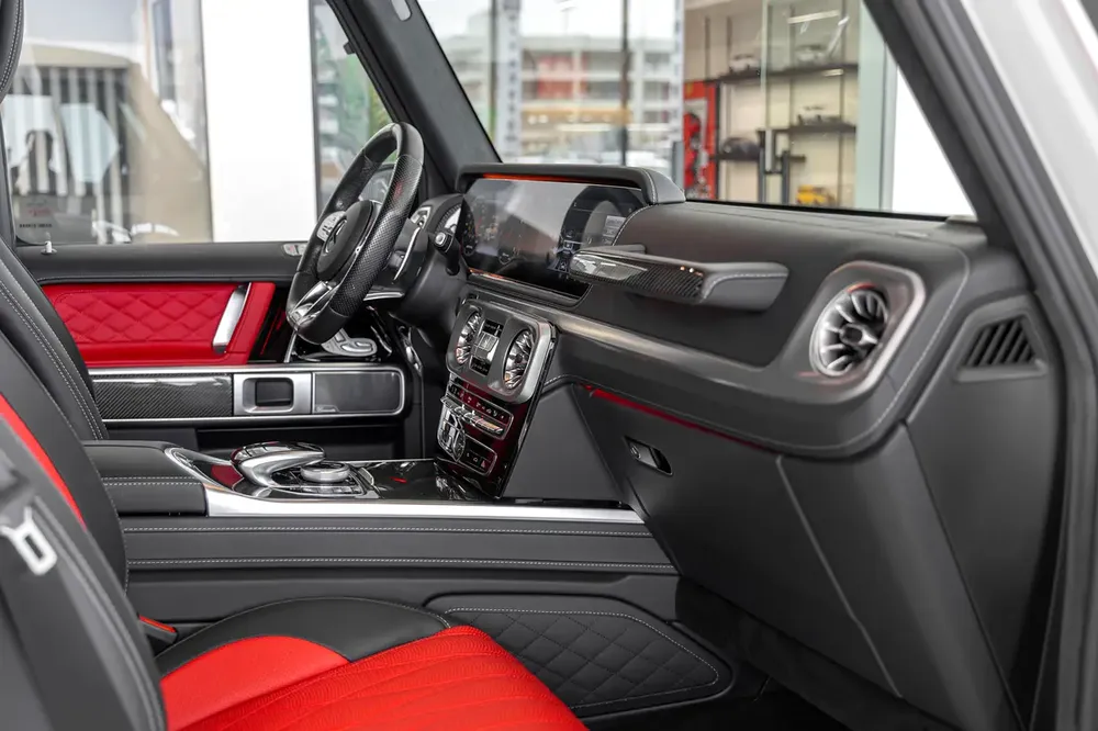 Mercedes-Benz G-Class G 63 AMG | Carbon Fiber Interior | Gargash Auto Warranty | 2021 - Image 19