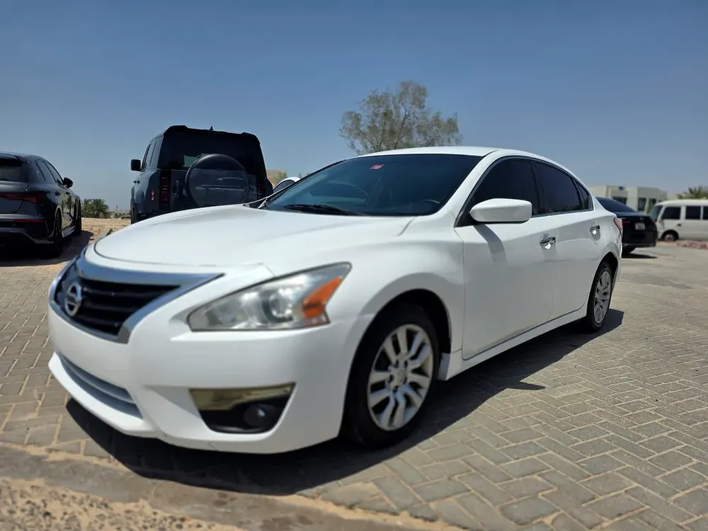 Nissan Altima SE 2013 - American Specs - Well Maintained - Image 13