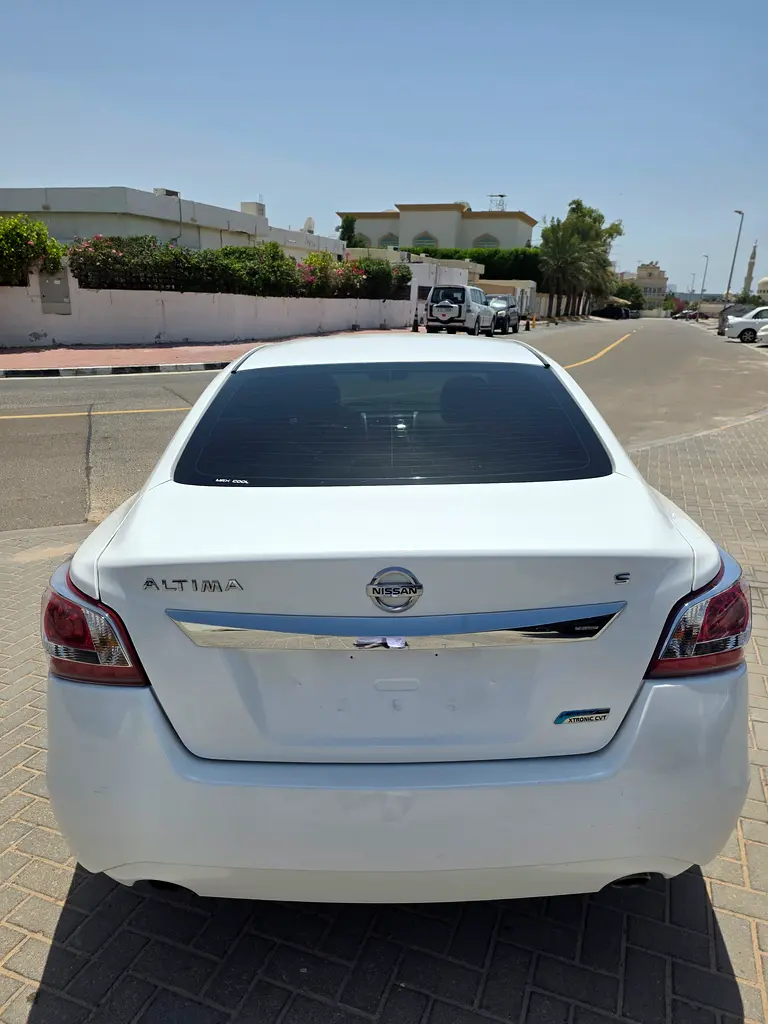 Nissan Altima SE 2013 - American Specs - Well Maintained - Image 7