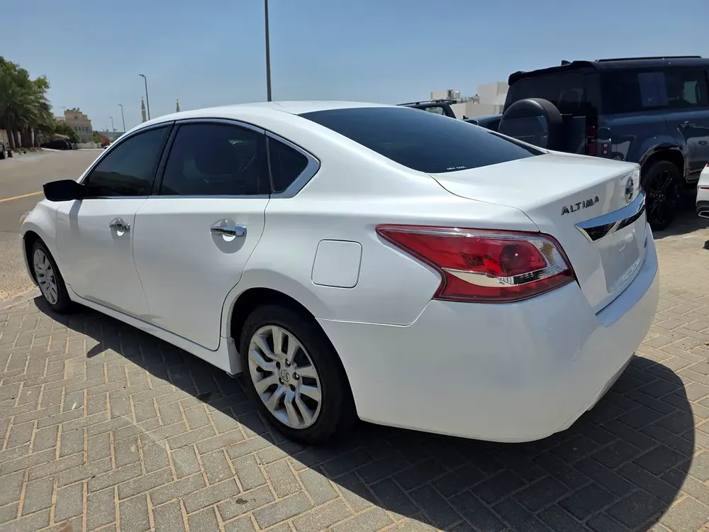 Nissan Altima SE 2013 - American Specs - Well Maintained - Image 8