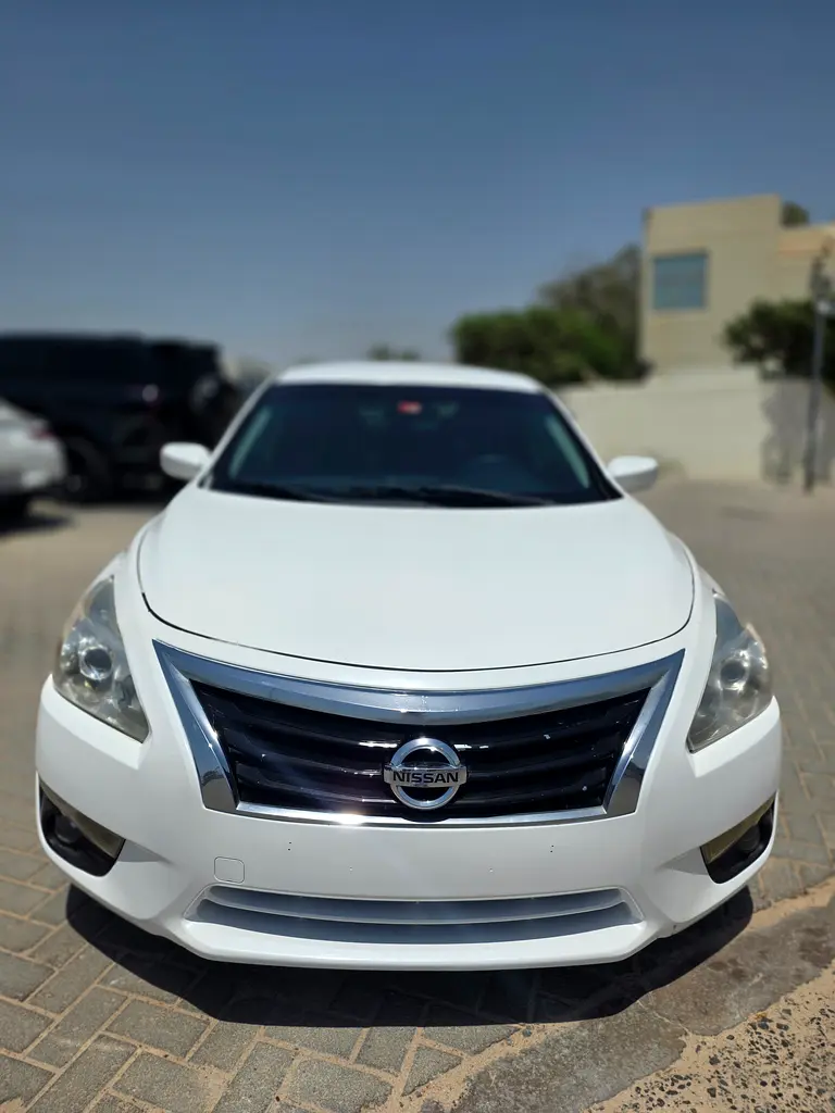 Nissan Altima SE 2013 - American Specs - Well Maintained - Image 9