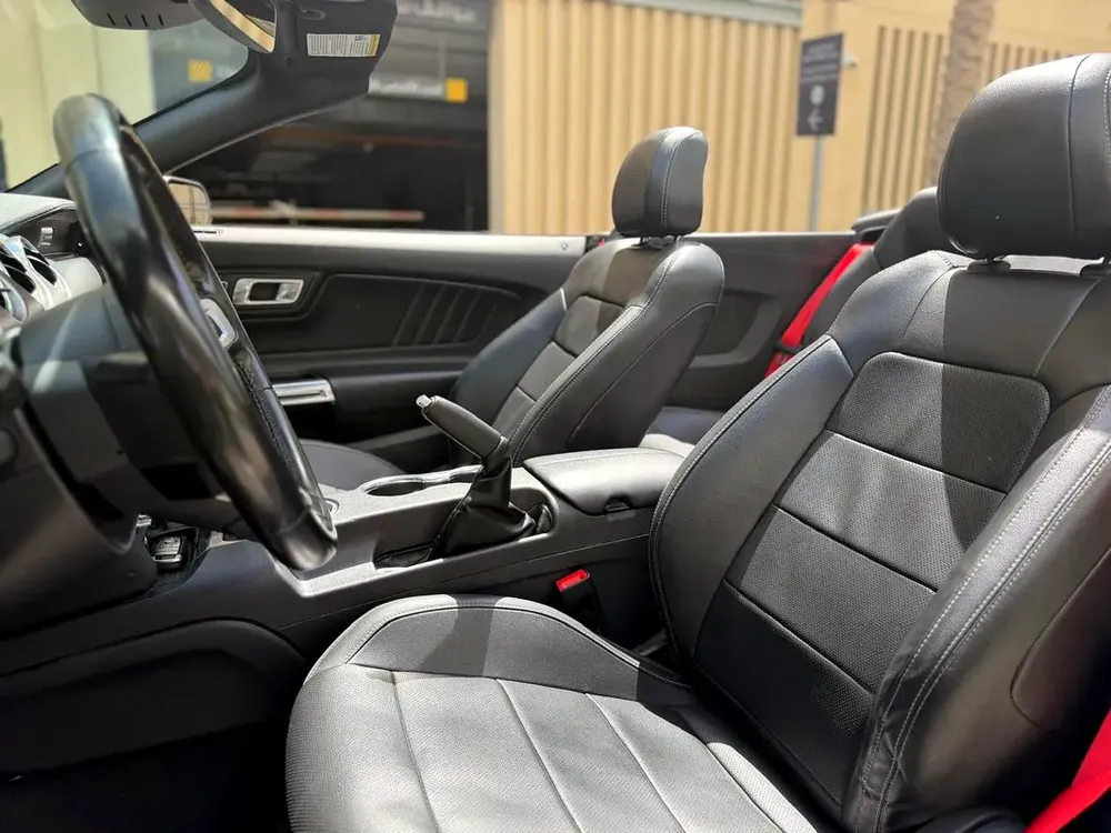 Ford Mustang Ecoboost 2023 - Good condition - Image 9