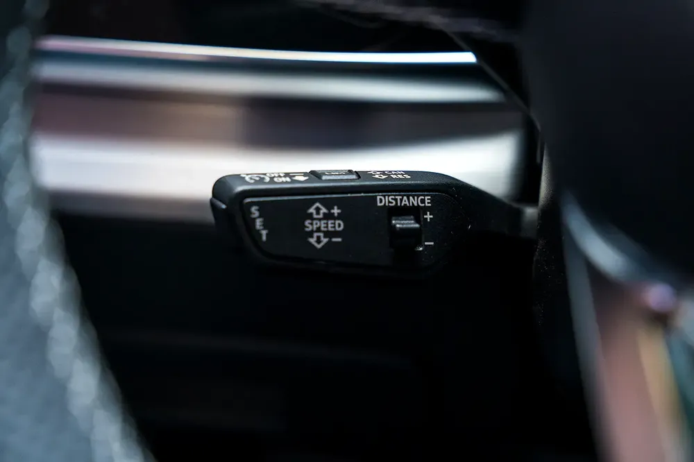 AUDI Q8 55 TFSI Quattro - 2025 with warranty and service - Image 15