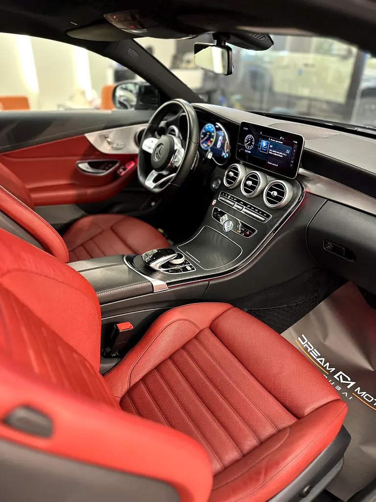 Mercedes C200 2020 Coupe gcc - Image 10